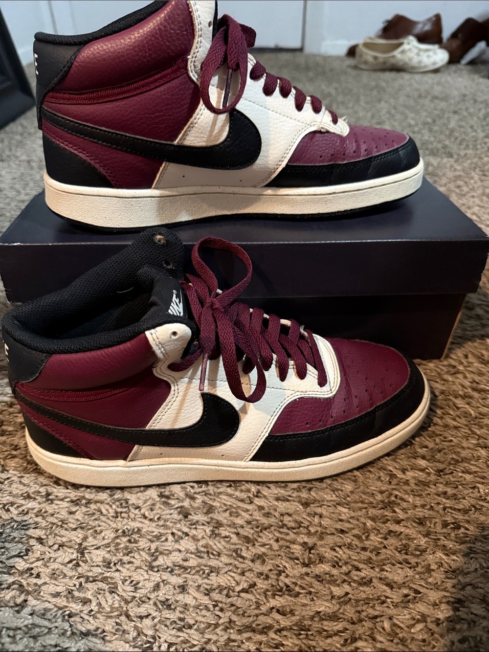 Nike High-Top Sneakers - Maroon/White/Black